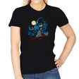 A New Holiday Exclusive - Womens T-Shirts RIPT Apparel Small / Black