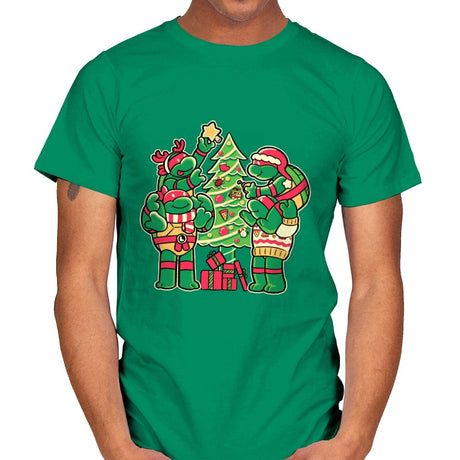 Cozy Xmas - Mens T-Shirts RIPT Apparel Small / Kelly