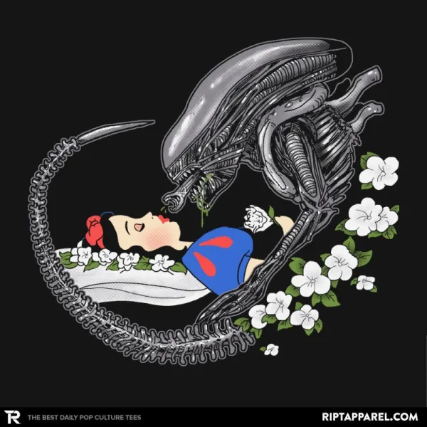 True Love's Kiss - Extraterrestrial Tees
