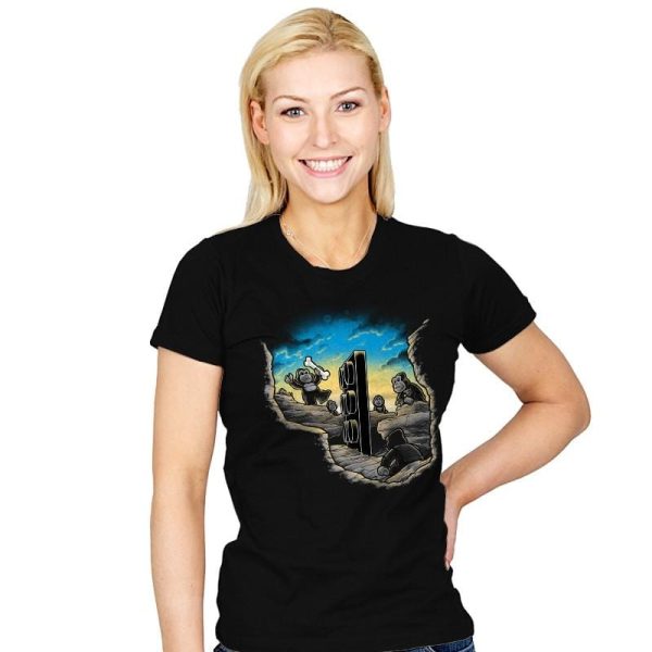 2001 Bricks Exclusive - Womens T-Shirts RIPT Apparel Small / Black