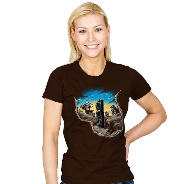 2001 Bricks Exclusive - Womens T-Shirts RIPT Apparel Small / Brown