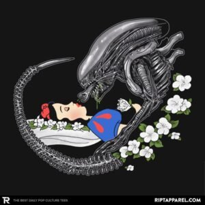 True Love's Kiss - Extraterrestrial Tees